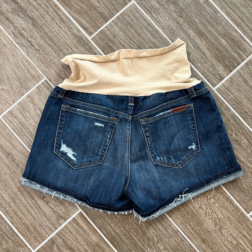 Maternity joes jean shorts ; size 29